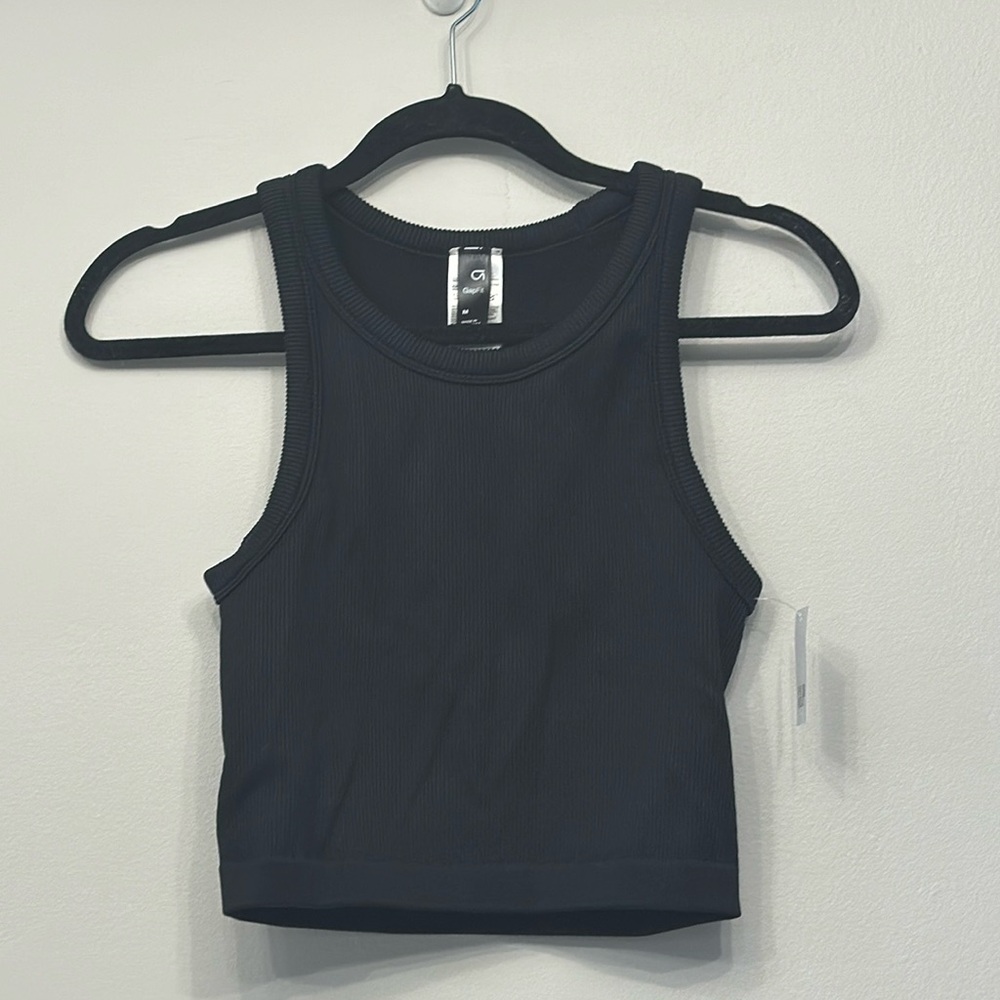 NWT GapFit work out tank top size m